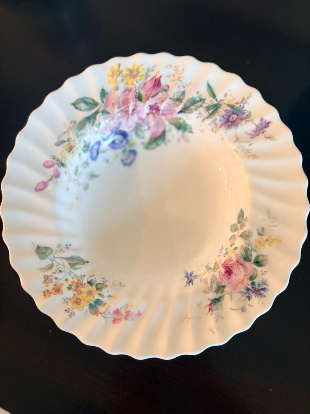 Royal Doulton Arcadia H4802 Rimmed Soup Bowls Set of 2 Bone China England 8”